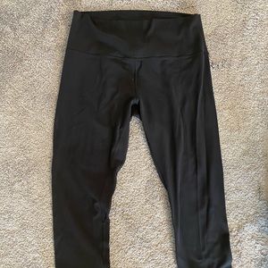 cropped LULULEMON leggings size 12